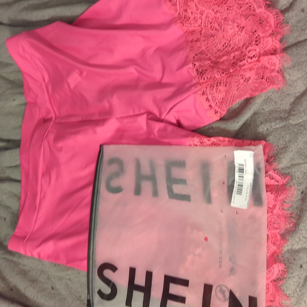 Women's shorts. Never worn. Brand New XL